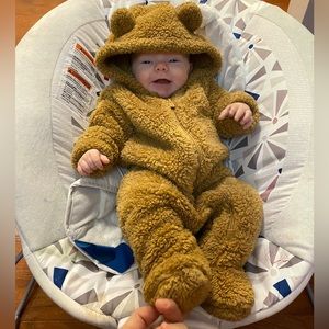 Old Navy warm weather teddy bear suit size 3/6M GUC